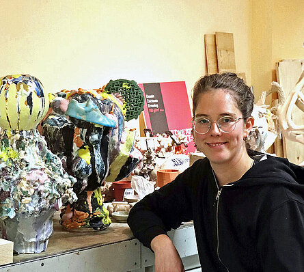 Nora Arrieta im Atelier, Foto: Benedikt Simon