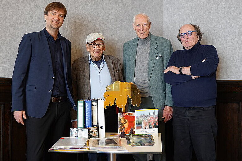 Museumsleiter Dr. Steffen Wiegmann, Axel Koenig, Uwe-Jens Kruse und Han Wätjen © Stadtmuseum Oldenburg