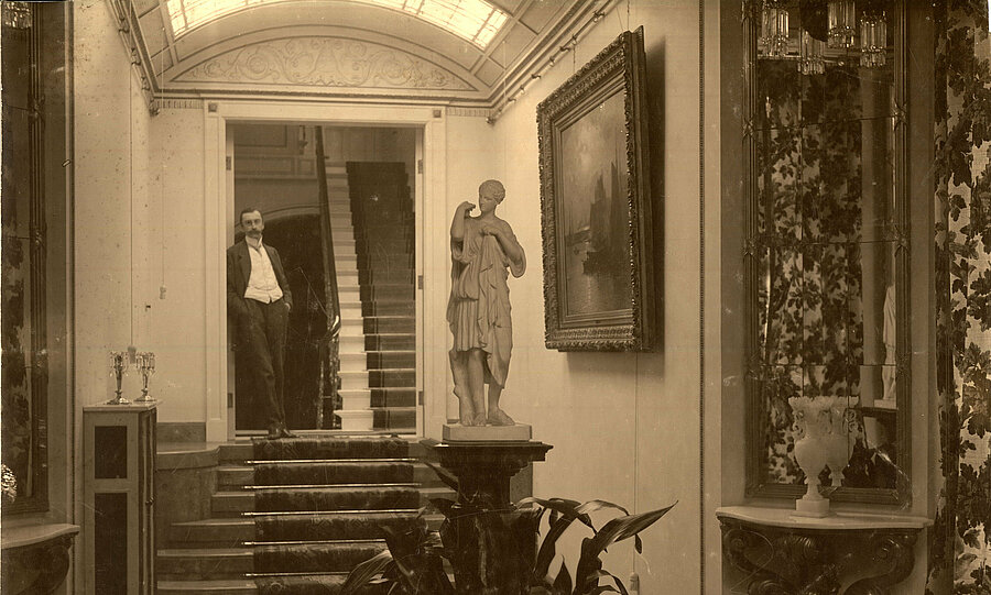 Museumsgründer Francksen in den Villen. Foto: Stadtmuseum